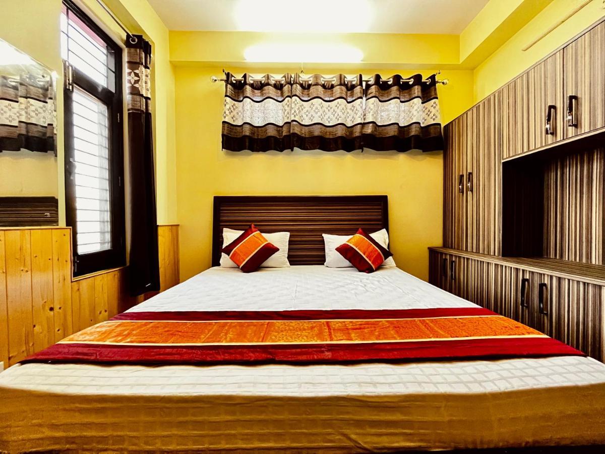 Nirvana Rooms Shimla Exteriör bild